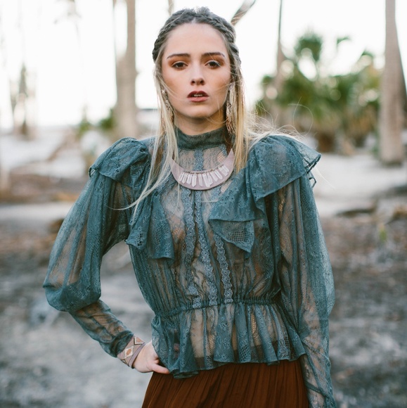 HOST PICK Handstitched Quartz Leather Bib Necklace - Picture 3 of 4